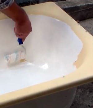 Эмалировка ванны эмалью. Наносится кистью или валиком Эмалировка ванн Полтава